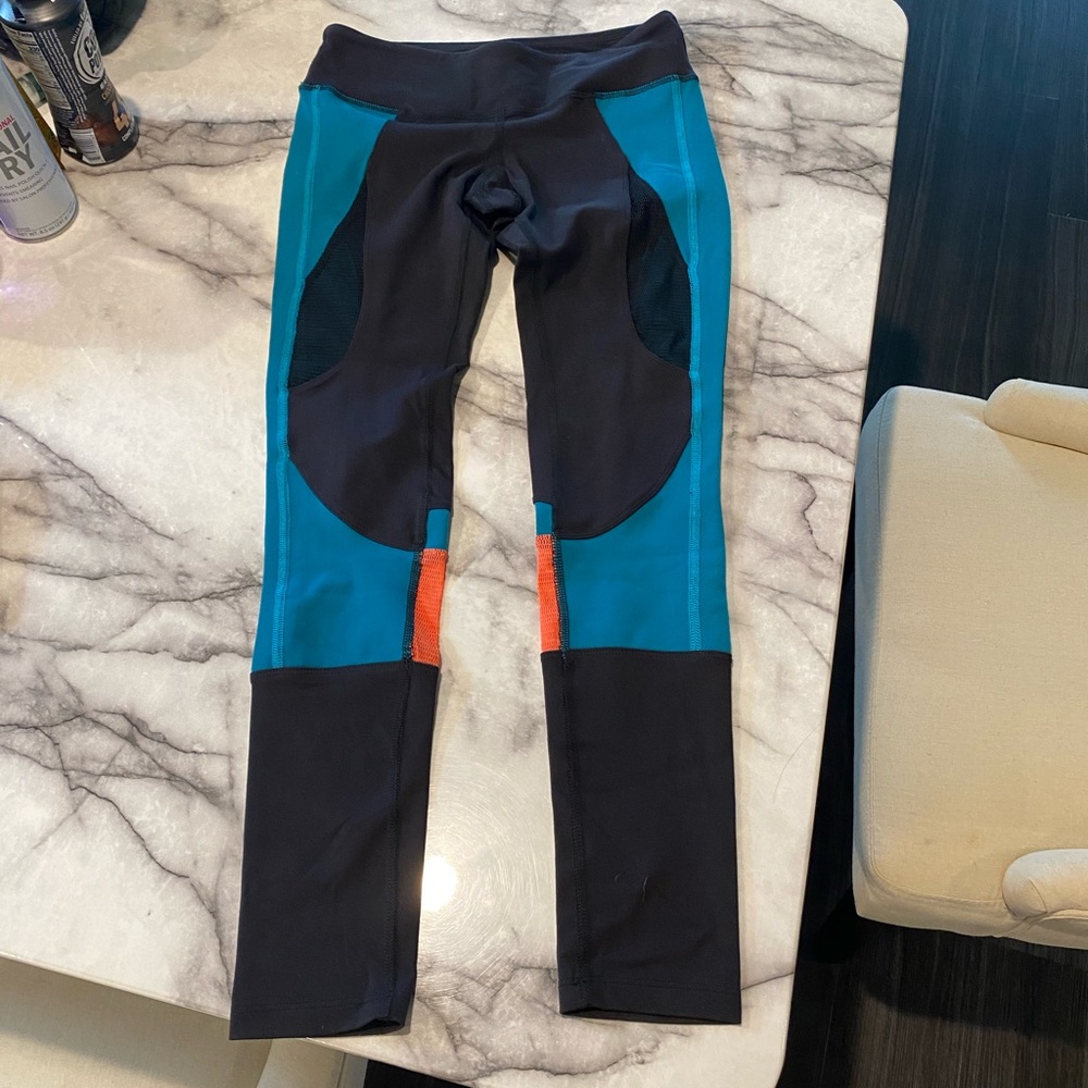 Splits 59 leggings like new